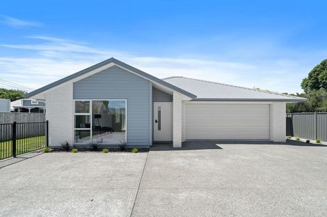 Photo of property in 20 Hereford Drive, Carterton, 5713