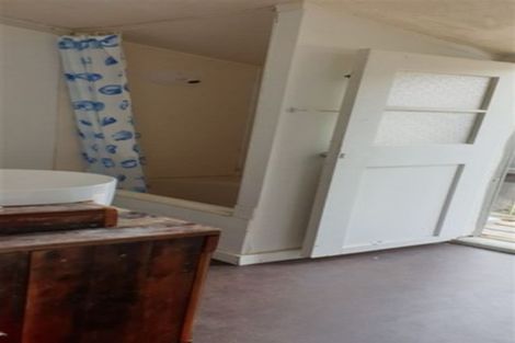 Photo of property in 2 Lippiatt Road, Otahuhu, Auckland, 1062