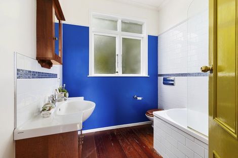 Photo of property in 153 Raroa Road, Aro Valley, Wellington, 6012