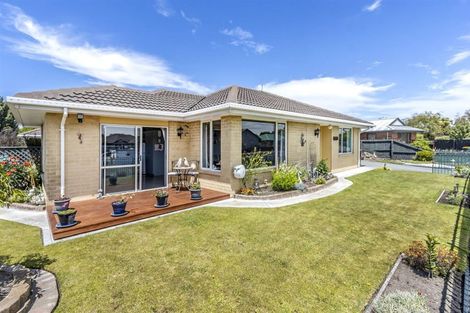 Photo of property in 126 Saint Johns Street, Bromley, Christchurch, 8062