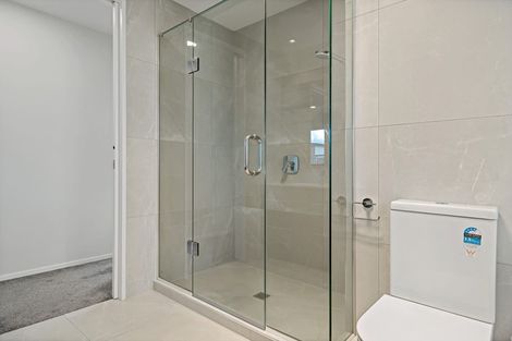 Photo of property in 21c Roseberry Avenue, Birkenhead, Auckland, 0626