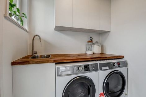 Photo of property in 71b Red Beach Road, Red Beach, 0932