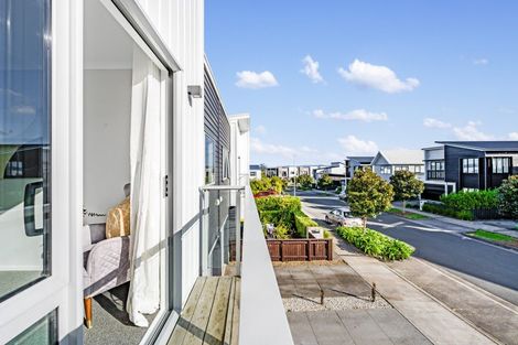 Photo of property in 13 Sacred Kingfisher Road, Hobsonville, Auckland, 0616