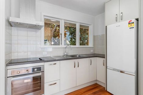 Photo of property in 1/2 Bowling Avenue, Epsom, Auckland, 1023