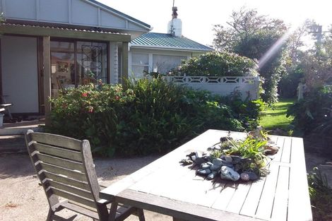 Photo of property in 7 Hadfield Street, Patea, 4520