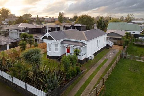 Photo of property in 6 Johnson Street, Dinsdale, Hamilton, 3204