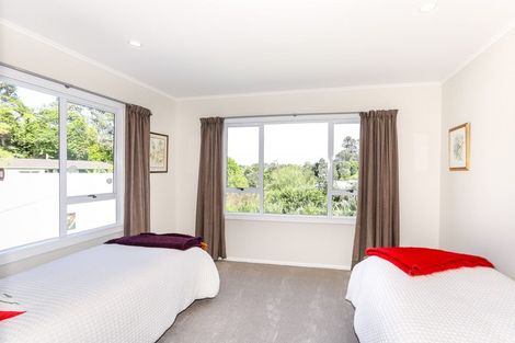 Photo of property in 16 Awanui Street, Merrilands, New Plymouth, 4312