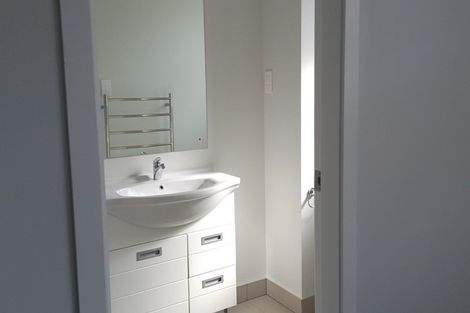 Photo of property in 27a Ranui Terrace, Tawa, Wellington, 5028