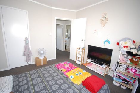 Photo of property in 1b/88 Aroha Avenue, Sandringham, Auckland, 1025