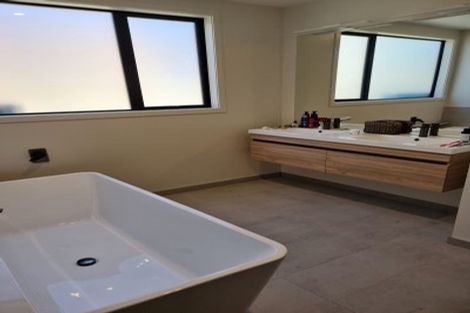 Photo of property in 13 Campbell Road, Wanaka, 9305