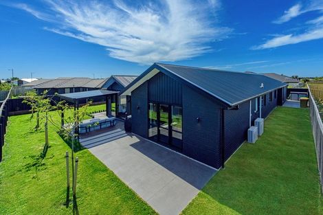 Photo of property in 8 Chelsea Lane, Rolleston, 7615