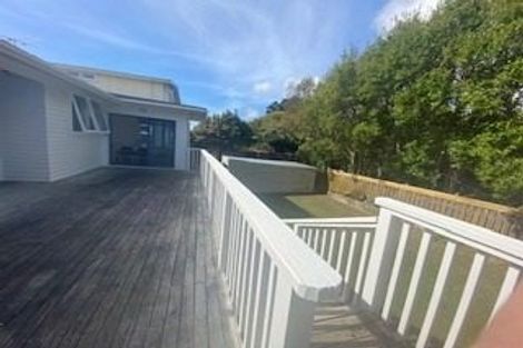Photo of property in 18 Findlay Street, Tawa, Wellington, 5028