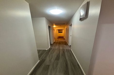 Photo of property in 2 Arnhem Place, Pukekohe, 2120