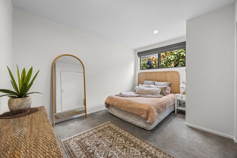 Photo of property in 16 Sapphire Spring Rise, Wanaka, 9305