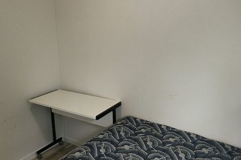 Photo of property in 1/41 Yeovil Road, Te Atatu Peninsula, Auckland, 0610