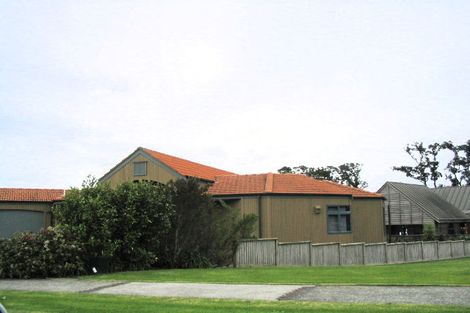 Photo of property in 28 Bayside Drive, Coopers Beach, 0420