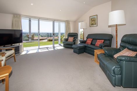 Photo of property in 1/17 Petworth Place, Westmorland, Christchurch, 8025