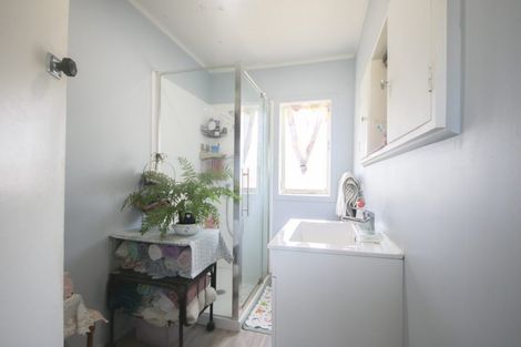 Photo of property in 1 Porritt Street, Ruawai, 0530