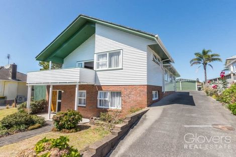 Photo of property in 7 Cajero Place, Green Bay, Auckland, 0604