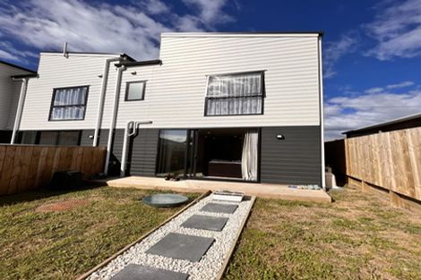 Photo of property in 12 Albert Pryor Avenue, Henderson, Auckland, 0612