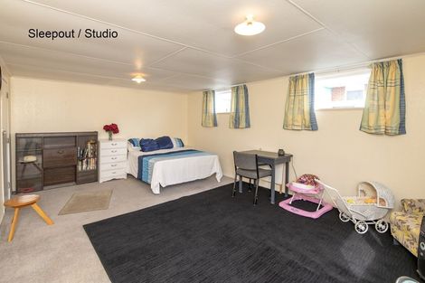 Photo of property in 9 Duke Street, Levin, 5510