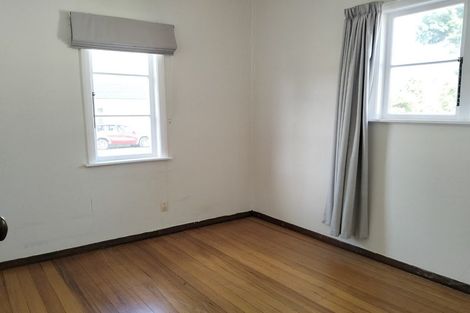 Photo of property in 17 Hall Crescent, Epuni, Lower Hutt, 5011