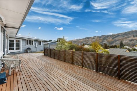 Photo of property in 49 Ray Street, Cromwell, 9310