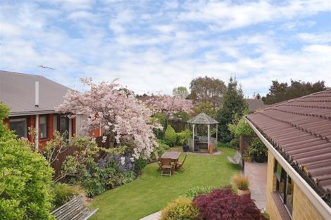 Photo of property in 34 Laing Crescent, Heathcote Valley, Christchurch, 8022
