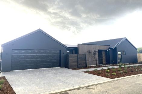 Photo of property in 5 Hill Tops Way, Stoke, Nelson, 7011