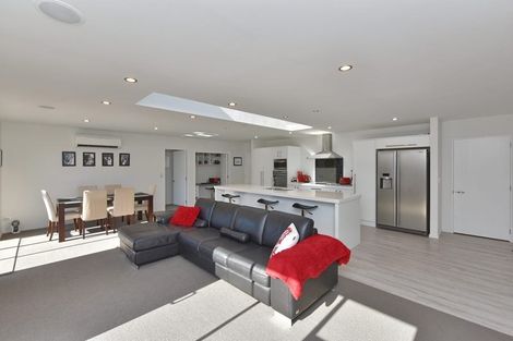 Photo of property in 7 Torrey Pines, Waimairi Beach, Christchurch, 8083