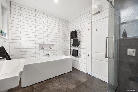 Photo of property in 12 Routly Avenue, Pukekohe, 2120