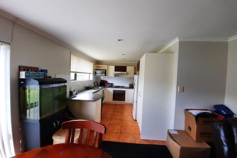 Photo of property in 10 Waldos Way, Mangere, Auckland, 2022