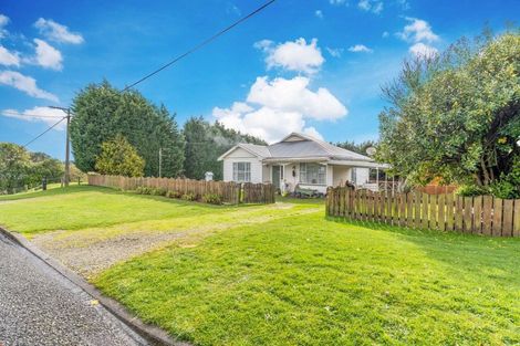 Photo of property in 11 Duncan Street, Tokanui, 9884