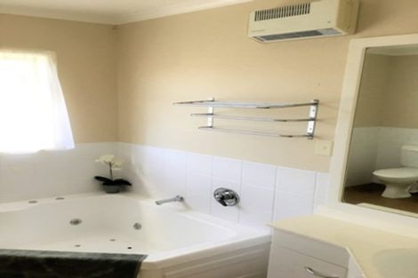 Photo of property in 8946 State Highway 2, Waihi, 3682