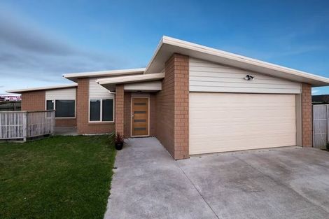 Photo of property in 24 County Drive, Hawera, 4610