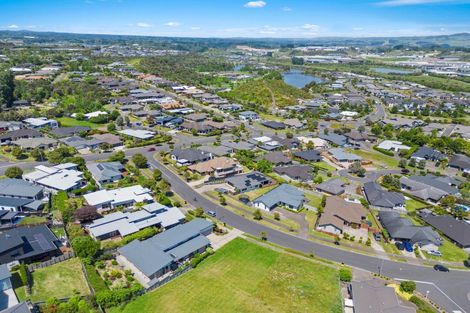 Photo of property in 39 Caldera Crescent, Pyes Pa, Tauranga, 3112
