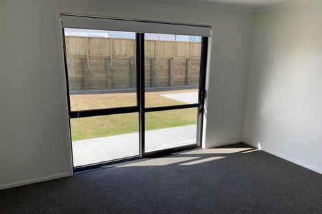 Photo of property in 11 Tarata Place, Owhata, Rotorua, 3010