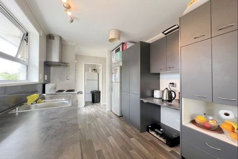 Photo of property in 81 Oakfield Crescent, Pukete, Hamilton, 3200