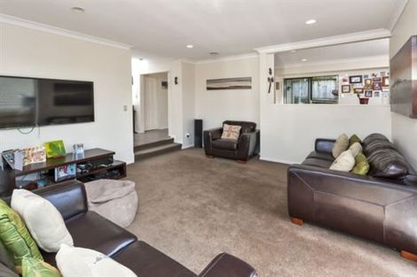 Photo of property in 1/19 Simmental Crescent, Somerville, Auckland, 2014