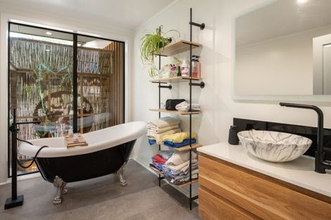 Photo of property in 16 Tai Close, Kaiuma Bay, Havelock, 7178