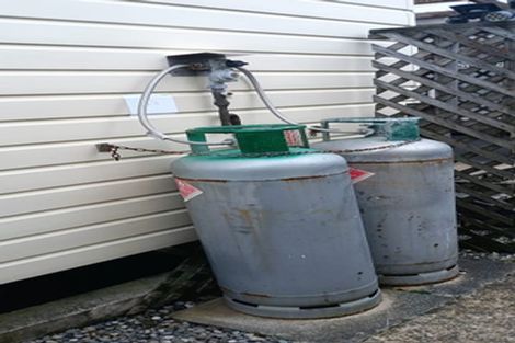 Photo of property in 13 Pakington Street, Westport, 7825