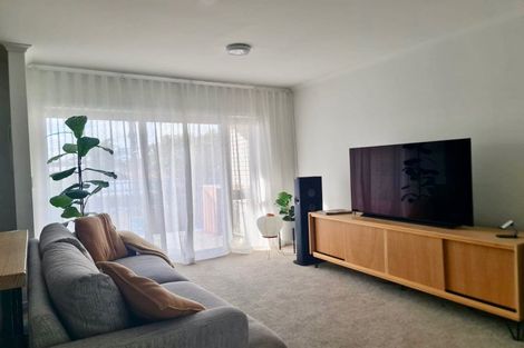 Photo of property in 13/18 Titoki Street, Te Atatu Peninsula, Auckland, 0610