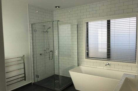 Photo of property in 18 Astelia Lane, Papamoa Beach, Papamoa, 3118