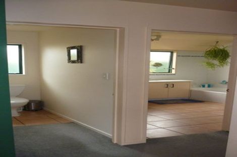 Photo of property in 36 Castletown Place, New Brighton, Christchurch, 8083
