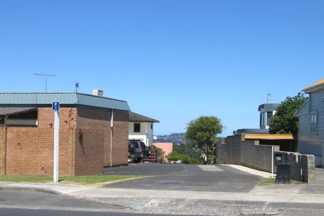 Photo of property in 156 Mokoia Road, Chatswood, Auckland, 0626