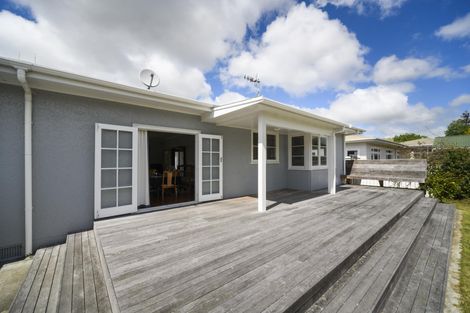 Photo of property in 583 Featherston Street, Roslyn, Palmerston North, 4414