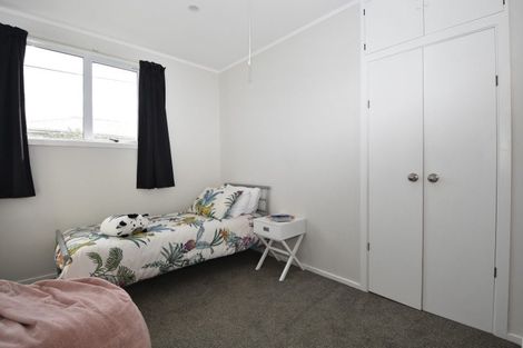 Photo of property in 2 Philip Street, Carterton, 5713