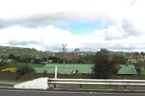 Photo of property in 85 Captain Scott Road, Glen Eden, Auckland, 0602