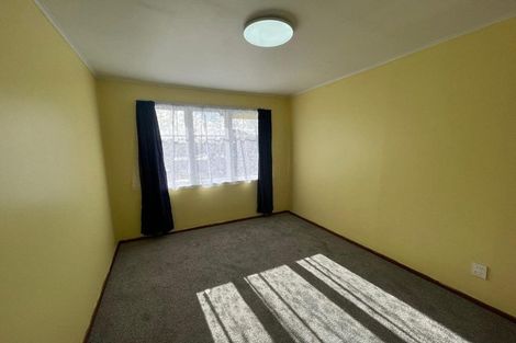 Photo of property in 60 Farquhar Road, Glendene, Auckland, 0602