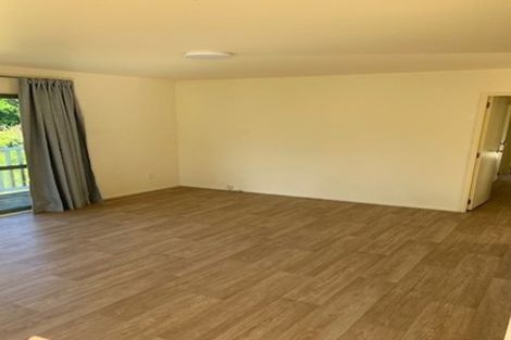 Photo of property in 85 Fairclough Road, Beach Haven, Auckland, 0626